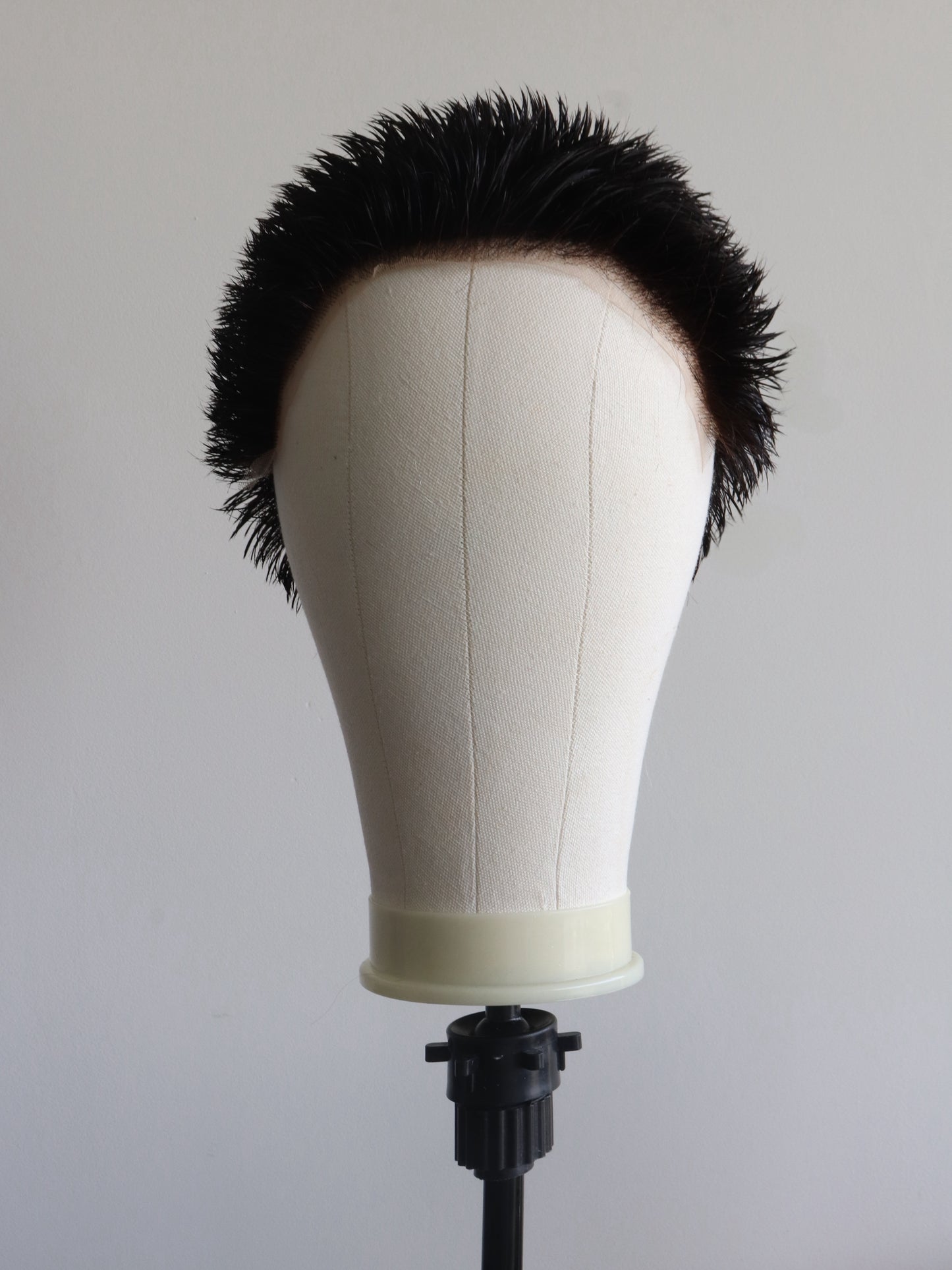 Black spiky buzz