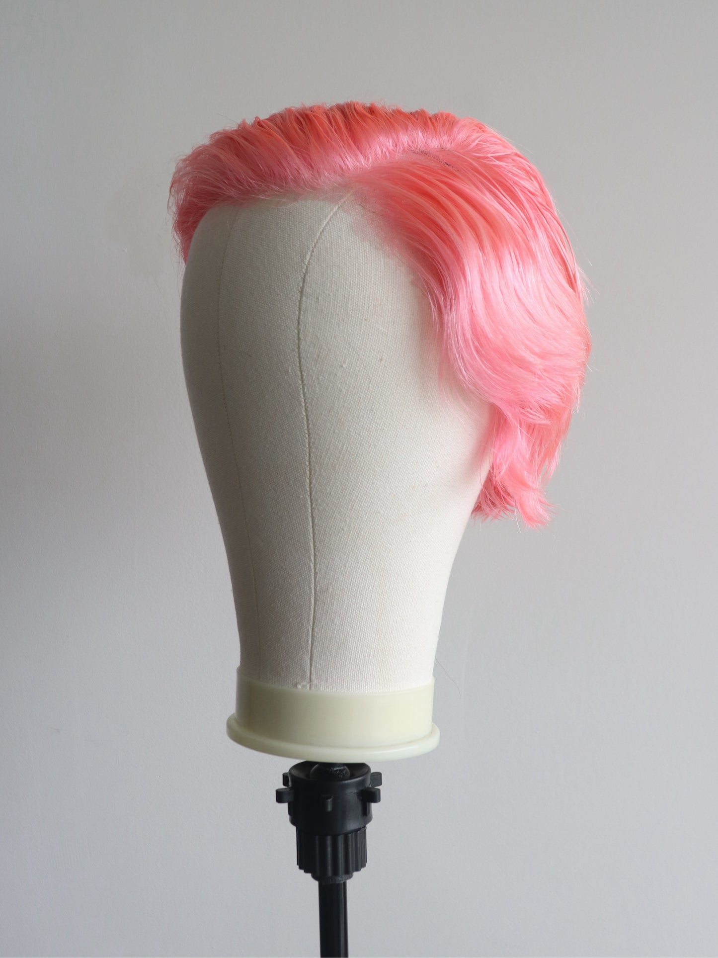 Pink textured cut